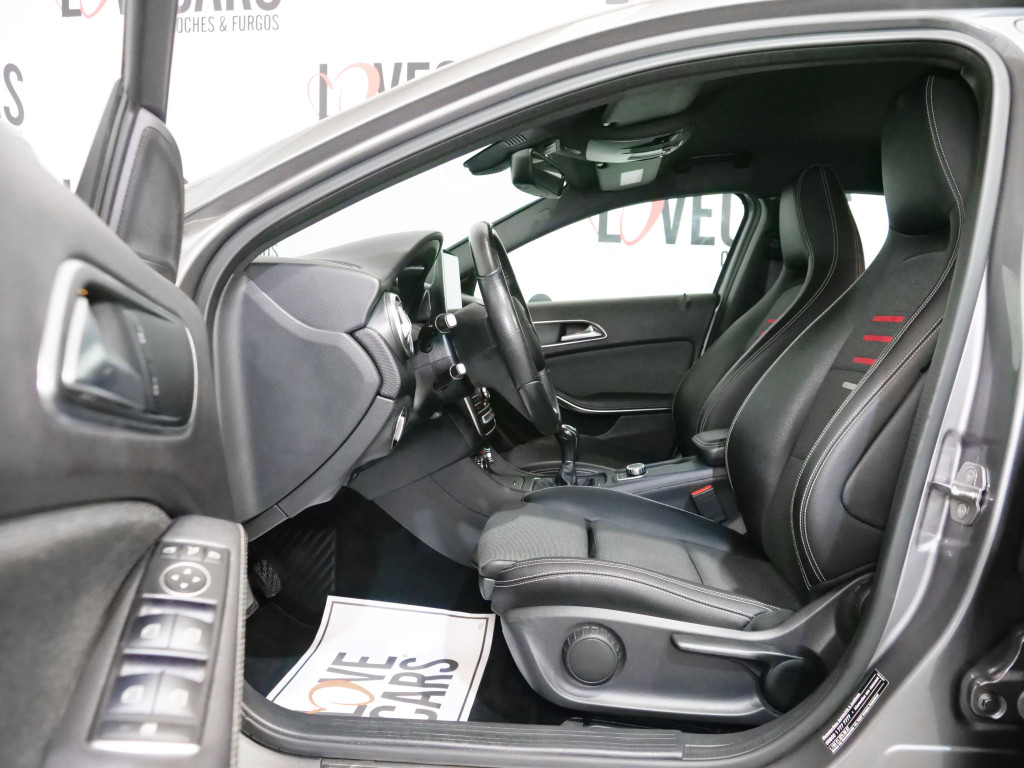 MERCEDES CLASE A 200 D AMG 136 de segunda mano