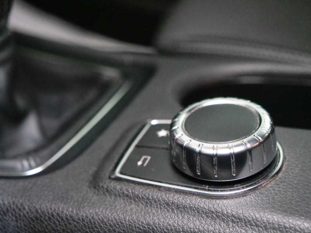 MERCEDES CLASE A 200 D AMG 136 de segunda mano