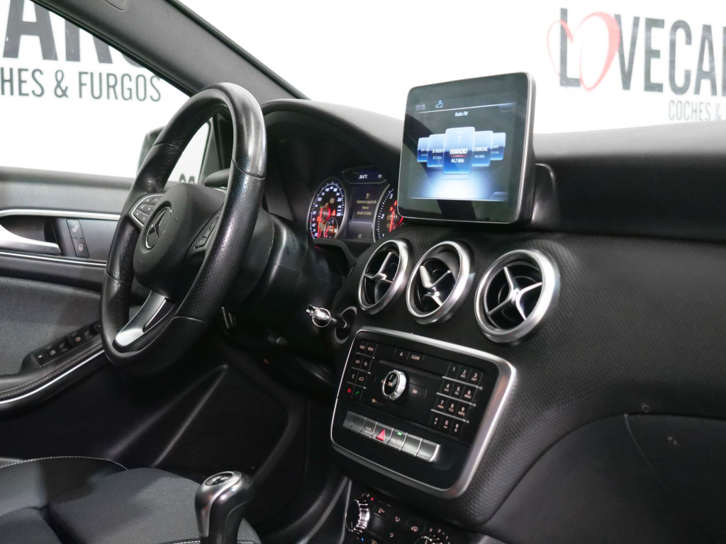 MERCEDES CLASE A 200 D AMG 136 de segunda mano