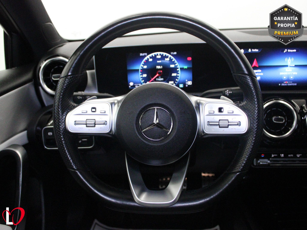 MERCEDES CLASE A 200 D AMG Line + PAQUETE ADVANTAGE 150 de segunda mano