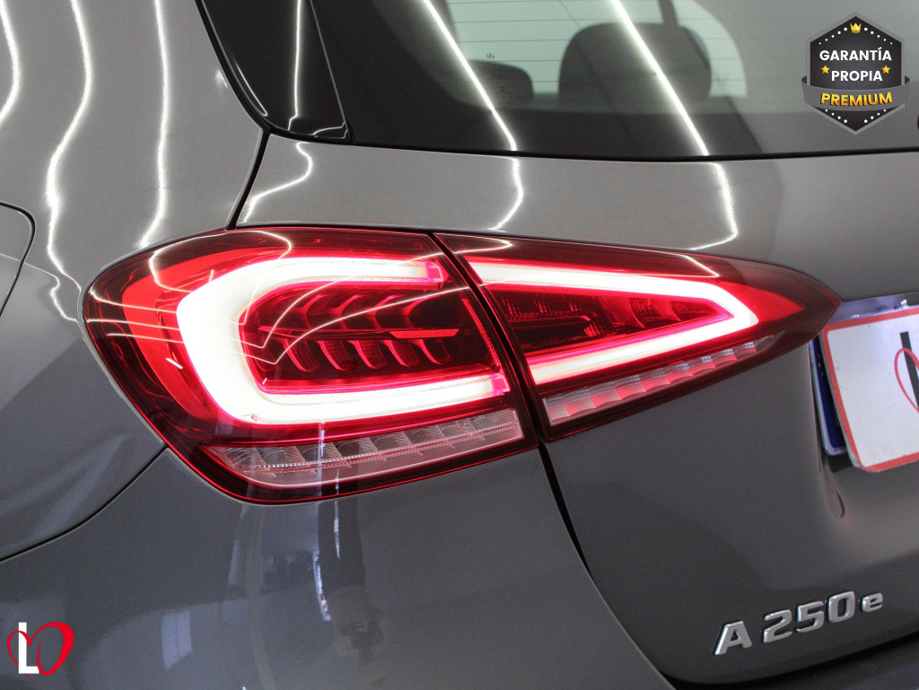 MERCEDES CLASE A 250 e AUTOM. ADVANTAGE 218 de segunda mano