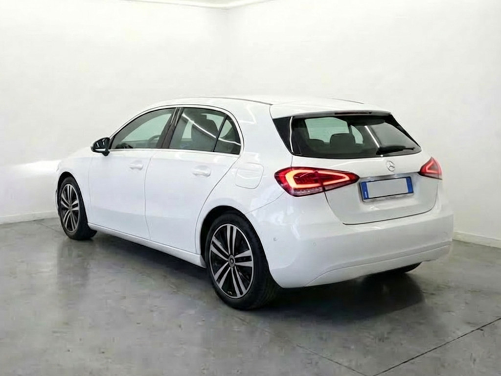 MERCEDES CLASE A 250 e + PAQUETE ADVANTAGE 218 de segunda mano