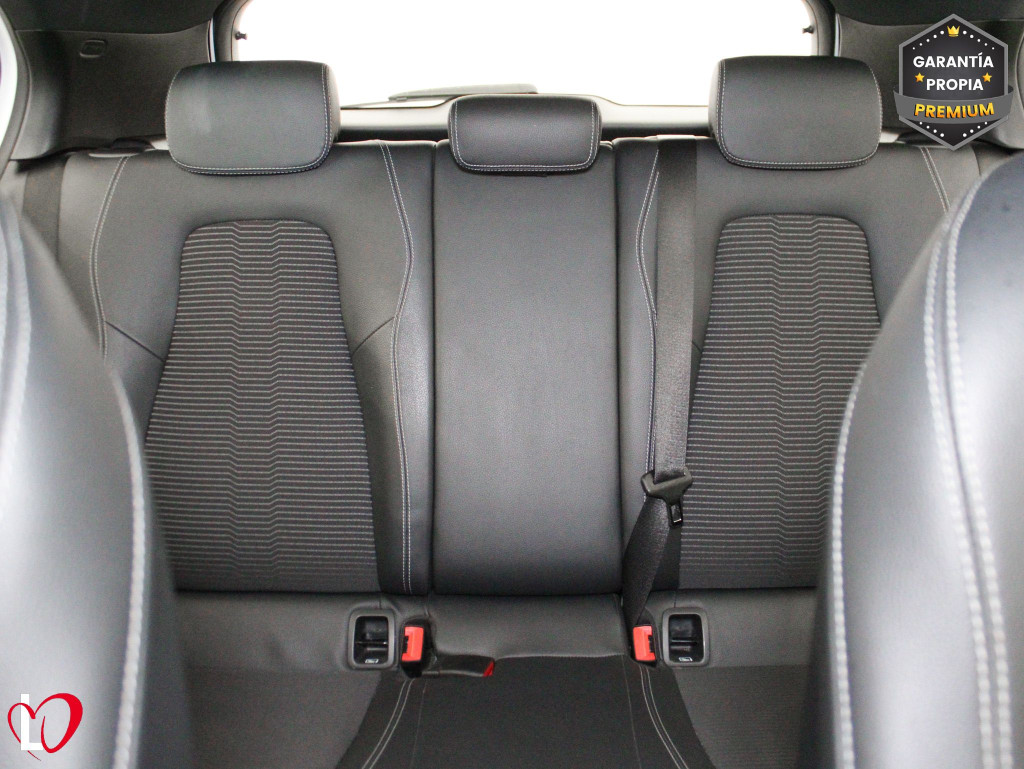 MERCEDES CLASE A 250 e + PAQUETE ADVANTAGE 218 de segunda mano