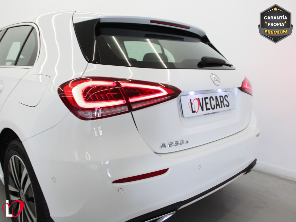 MERCEDES CLASE A 250 e + PAQUETE ADVANTAGE 218 de segunda mano
