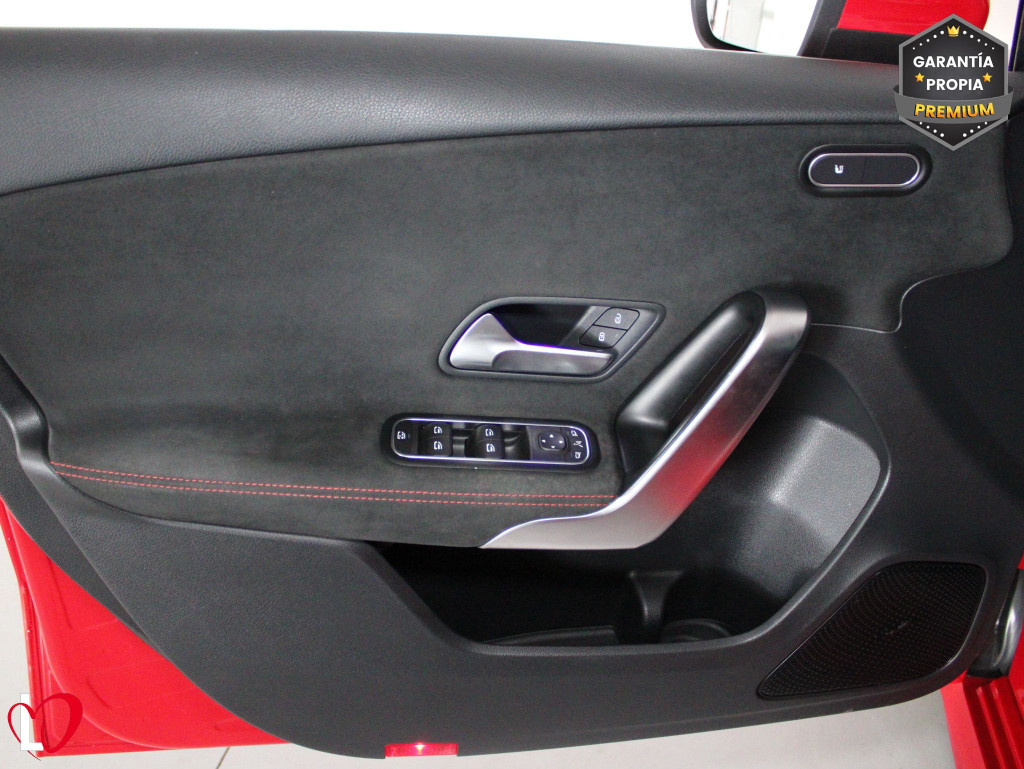 MERCEDES CLASE A A 200 D AUTOM. AMG 150 de segunda mano