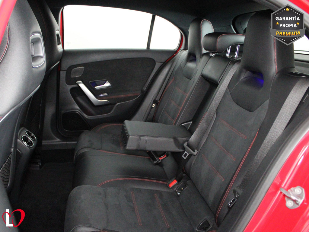 MERCEDES CLASE A A 200 D AUTOM. AMG 150 de segunda mano