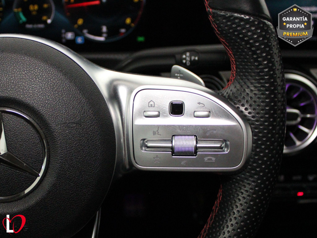 MERCEDES CLASE A A 200 D AUTOM. AMG 150 de segunda mano