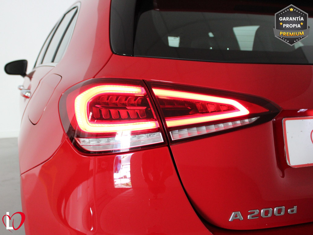 MERCEDES CLASE A A 200 D AUTOM. AMG 150 de segunda mano