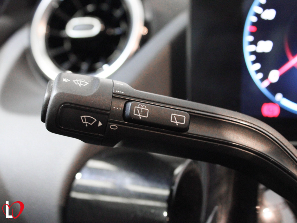 MERCEDES CLASE B 180 CDI AUTOMÁTICO ADVANTAGE 116 de segunda mano