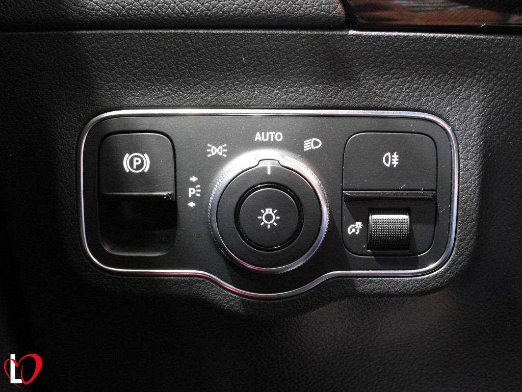 MERCEDES CLASE B 180 CDI AUTOMÁTICO ADVANTAGE 116 de segunda mano