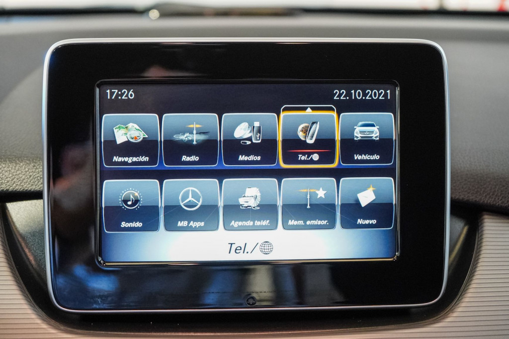 MERCEDES CLASE B 200 D AUTOM. STYLE 136 de segunda mano