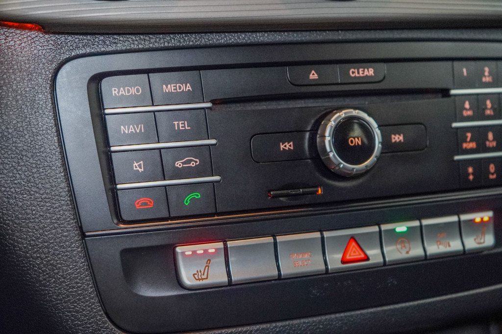 MERCEDES CLASE B 200 D AUTOM. STYLE 136 de segunda mano