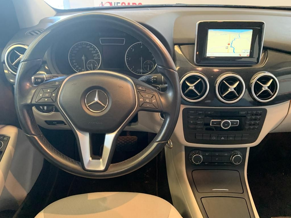 MERCEDES CLASE B 220 CDI SPORTS TOURER BUSINESS EXECUTIVE 170CV de segunda mano