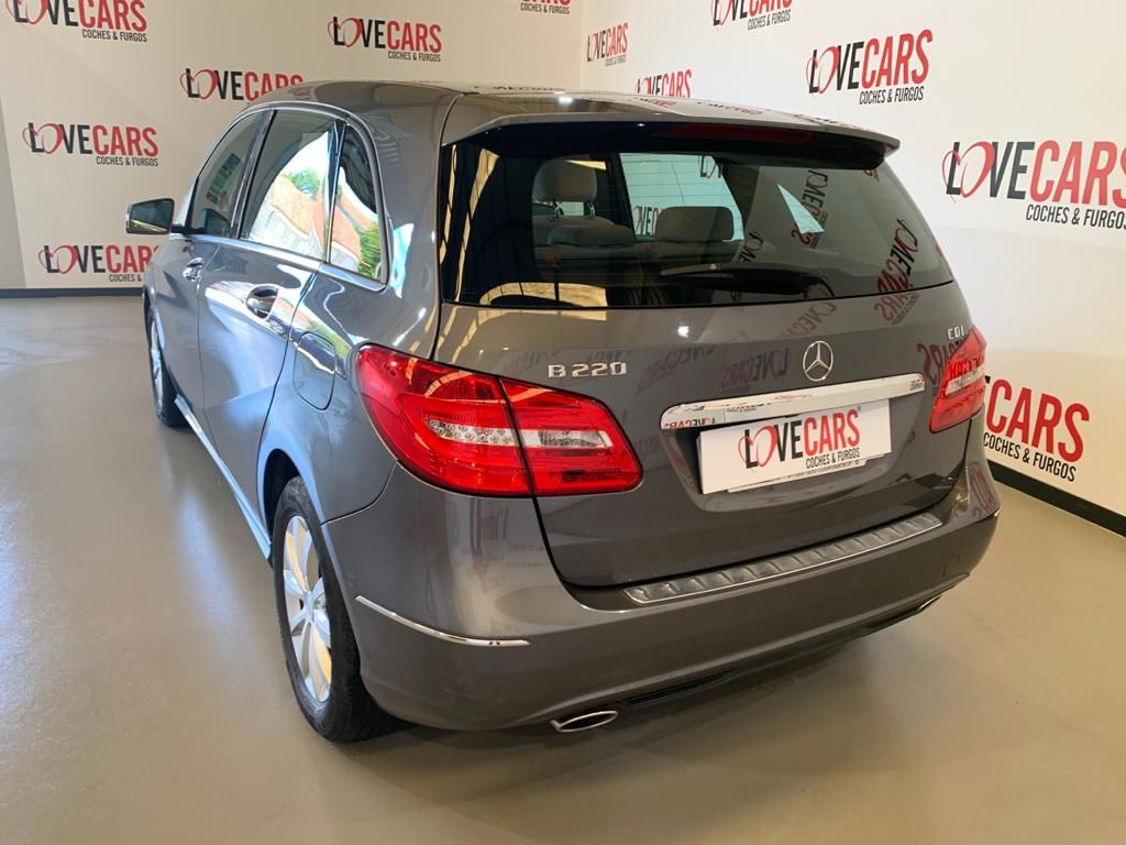 MERCEDES CLASE B 220 CDI SPORTS TOURER BUSINESS EXECUTIVE 170CV de segunda mano