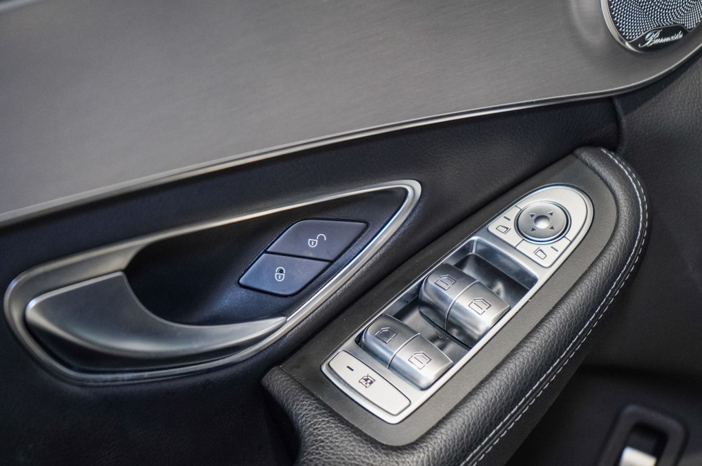 MERCEDES CLASE C BREAK 220 D AMG 170 de segunda mano