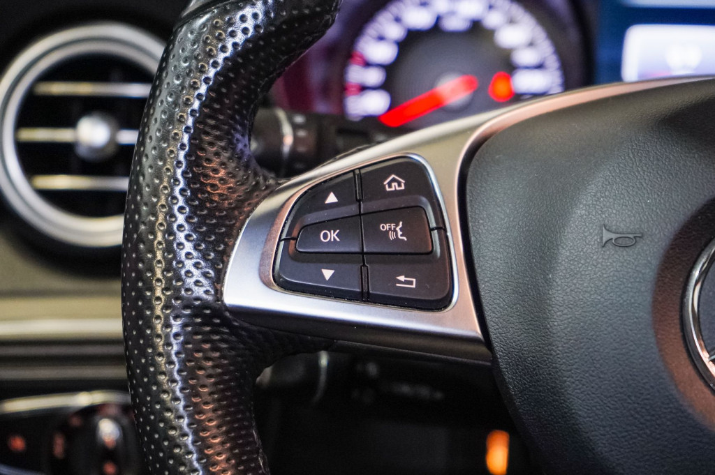 MERCEDES CLASE C BREAK 220 D AMG 170 de segunda mano