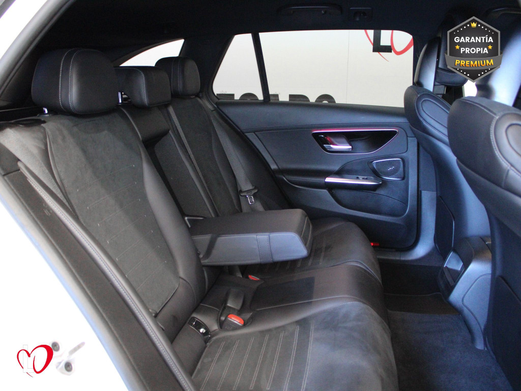 MERCEDES CLASE C ESTATE 220D AMG 9G-TRONIC 4 MATIC 200 de segunda mano
