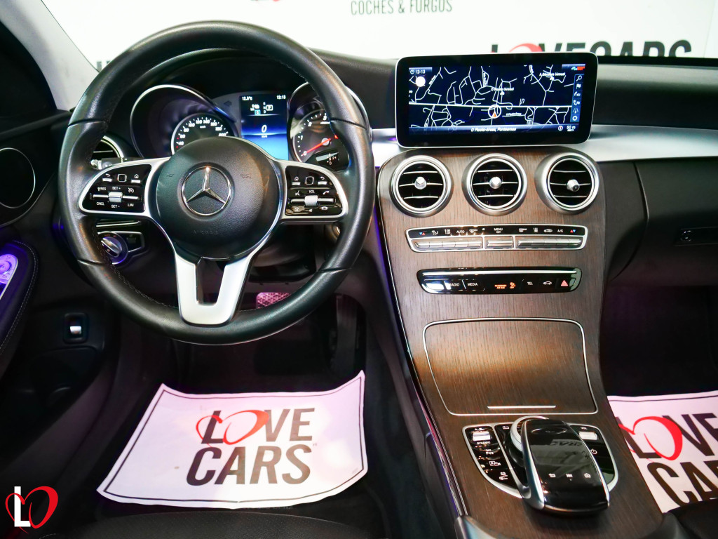 MERCEDES CLASE C ESTATE 300 de T 9G-TRONIC 306 de segunda mano