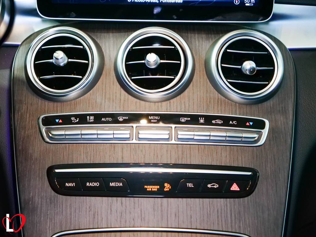 MERCEDES CLASE C ESTATE 300 de T 9G-TRONIC 306 de segunda mano