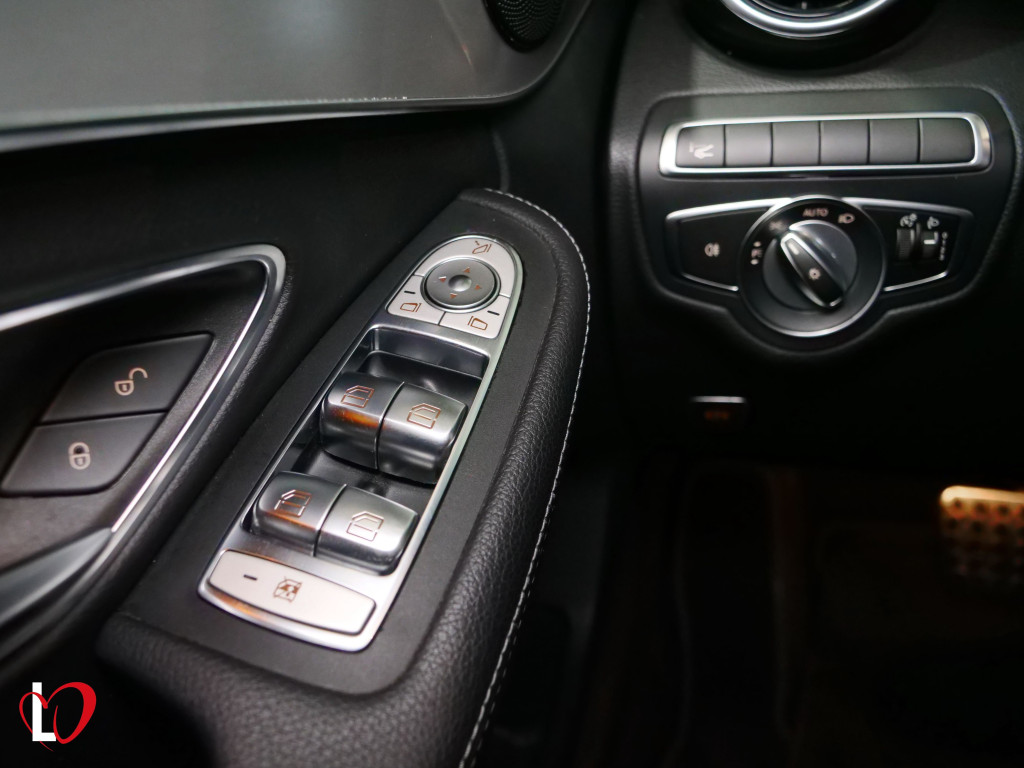 MERCEDES CLASE C FAMILIAR 200 D 9G-TRONIC AMG TECHO 160 de segunda mano