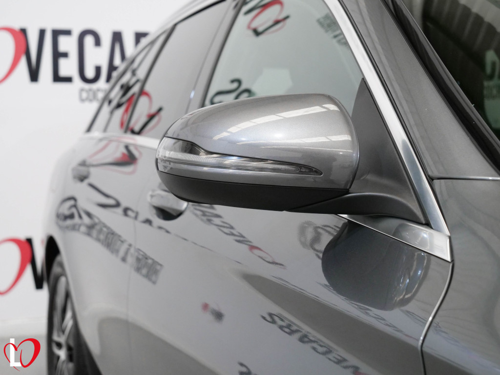 MERCEDES CLASE C FAMILIAR 200 D AVANTGARDE TECHO 160 de segunda mano