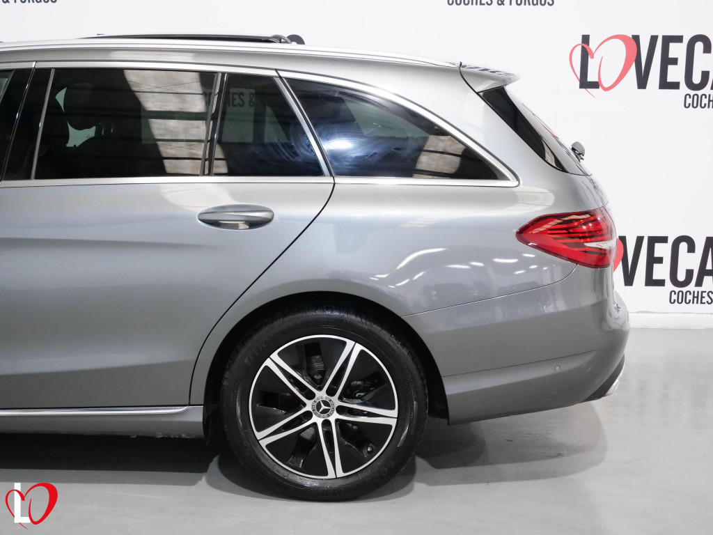 MERCEDES CLASE C FAMILIAR 200 D AVANTGARDE TECHO 160 de segunda mano