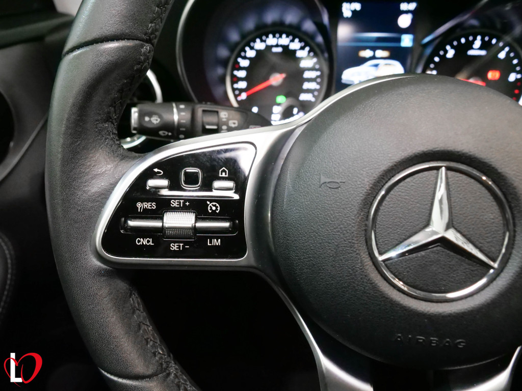 MERCEDES CLASE C FAMILIAR 200 D AVANTGARDE TECHO 160 de segunda mano