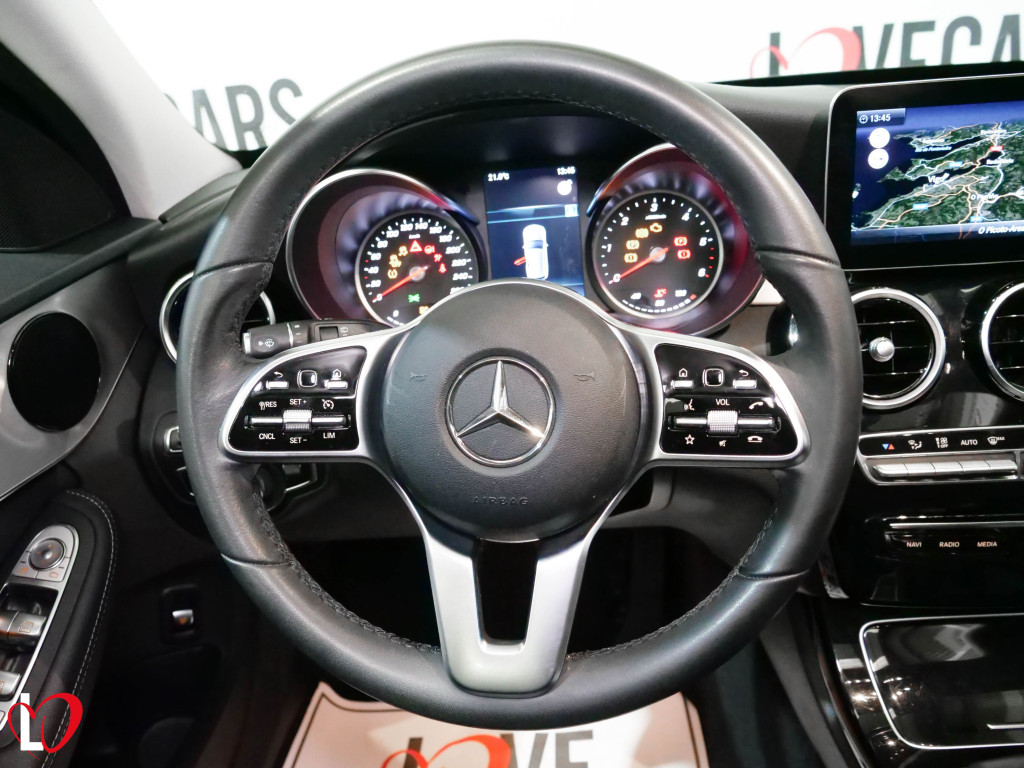 MERCEDES CLASE C FAMILIAR 200 D AVANTGARDE TECHO 160 de segunda mano