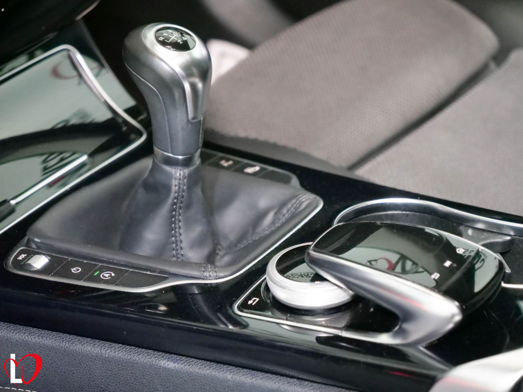 MERCEDES CLASE C FAMILIAR 200 D AVANTGARDE TECHO 160 de segunda mano