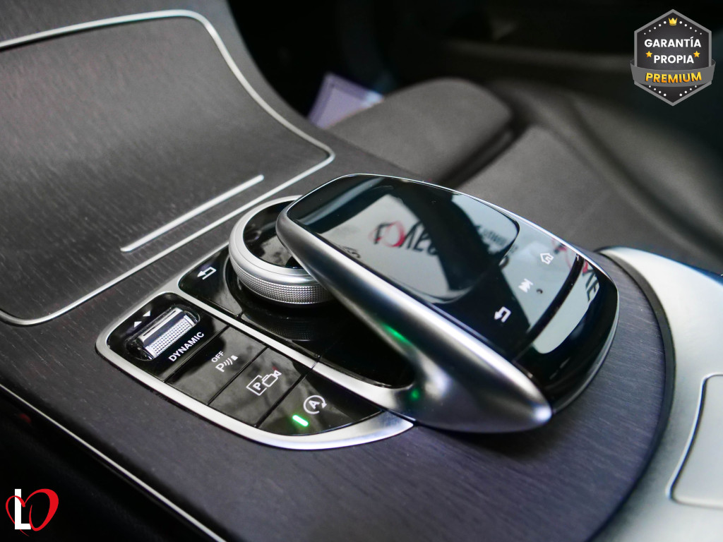 MERCEDES CLASE C FAMILIAR 220D AVANTGARDE TECHO 195 de segunda mano