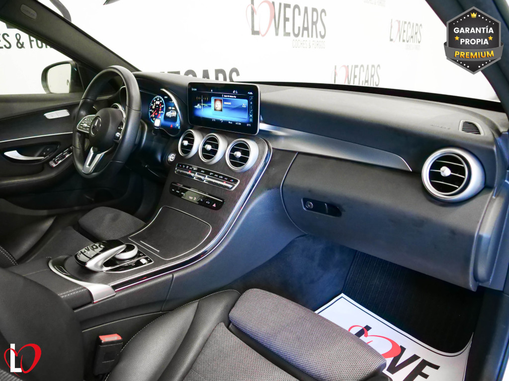 MERCEDES CLASE C FAMILIAR 220D AVANTGARDE TECHO 195 de segunda mano