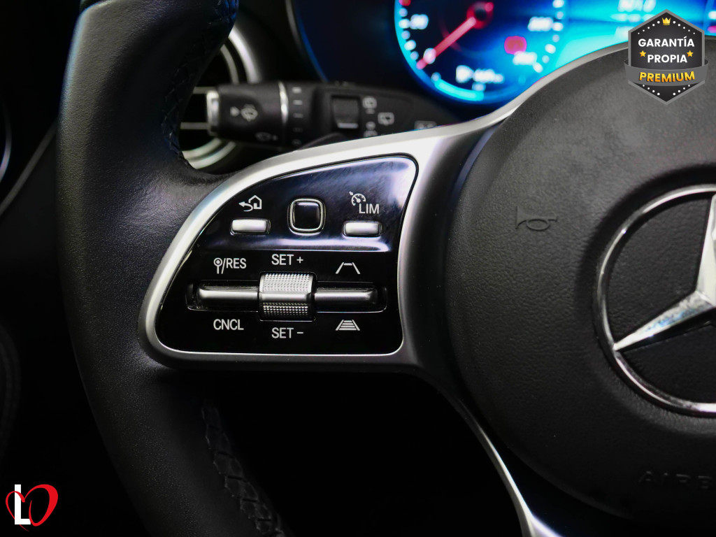MERCEDES CLASE C FAMILIAR 220D AVANTGARDE TECHO 195 de segunda mano