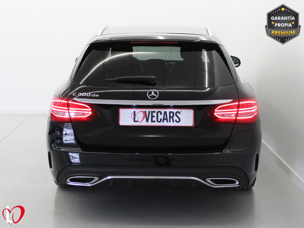 MERCEDES CLASE C FAMILIAR 300 de AMG T 9G-TRONIC 306 de segunda mano