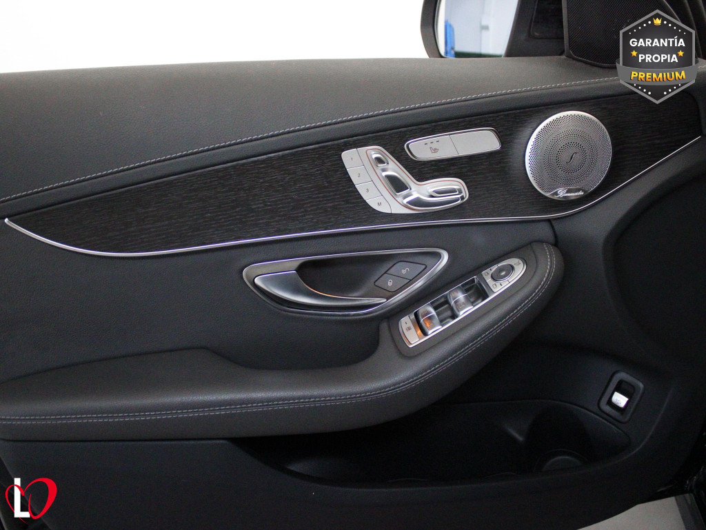 MERCEDES CLASE C FAMILIAR 300 de AMG T 9G-TRONIC 306 de segunda mano