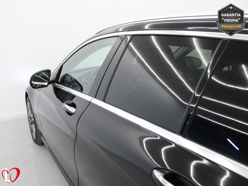 MERCEDES CLASE C FAMILIAR 300 de AMG T 9G-TRONIC 306 de segunda mano