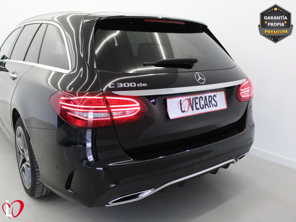 MERCEDES CLASE C FAMILIAR 300 de AMG T 9G-TRONIC 306 de segunda mano