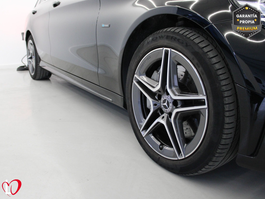 MERCEDES CLASE C FAMILIAR 300 de AMG T 9G-TRONIC 306 de segunda mano