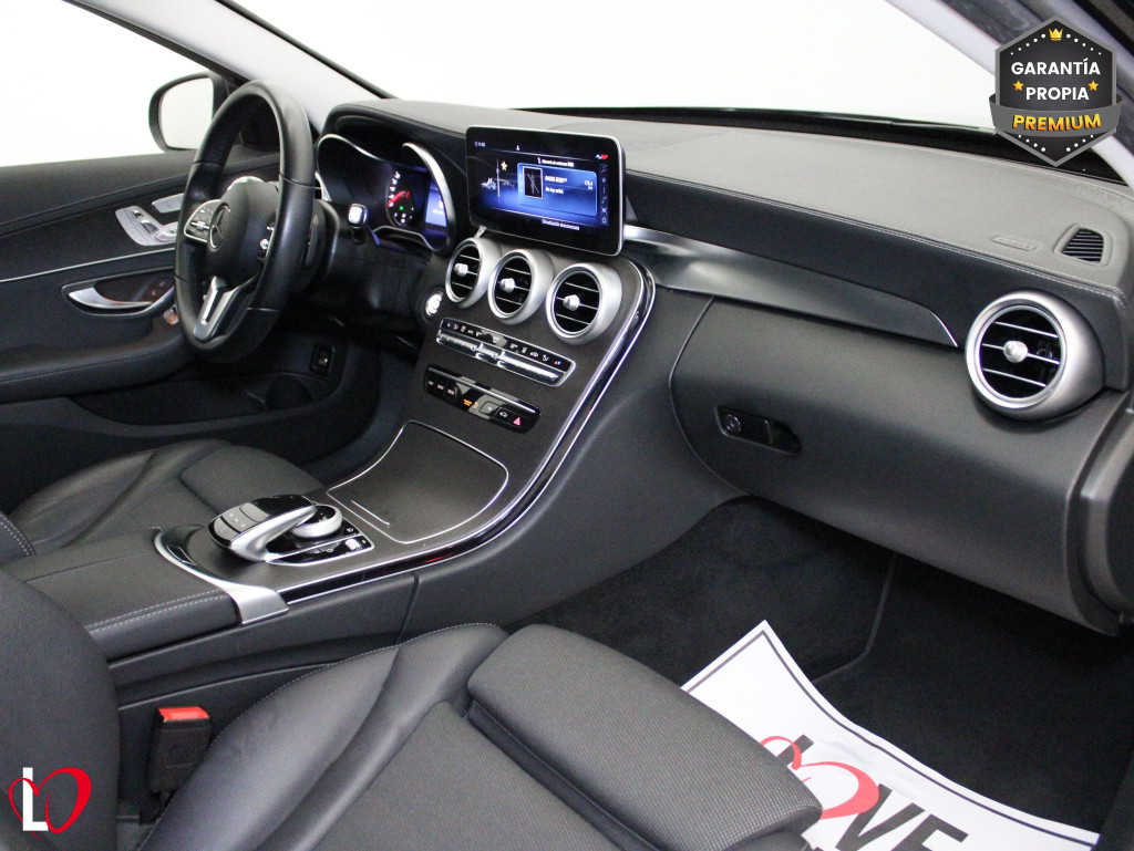 MERCEDES CLASE C FAMILIAR 300 de AMG T 9G-TRONIC 306 de segunda mano
