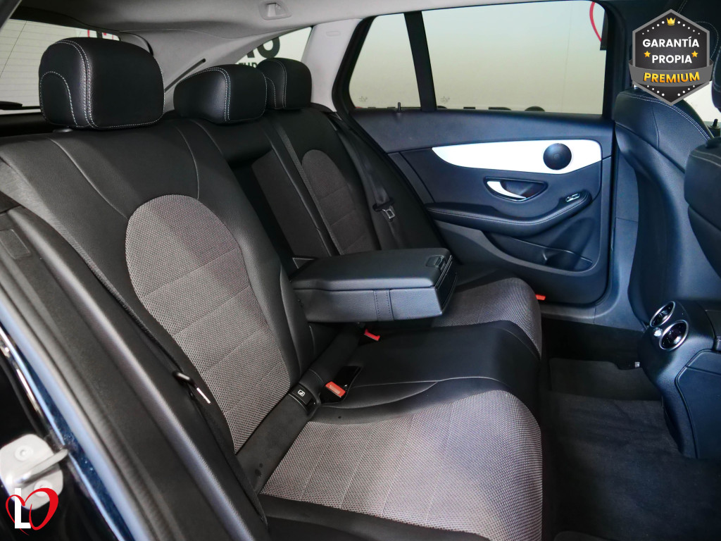 MERCEDES CLASE C FAMILIAR 300 de T 9G-TRONIC AVANTGARDE 306 de segunda mano