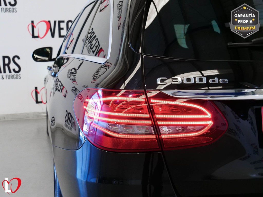 MERCEDES CLASE C FAMILIAR 300 de T 9G-TRONIC AVANTGARDE 306 de segunda mano