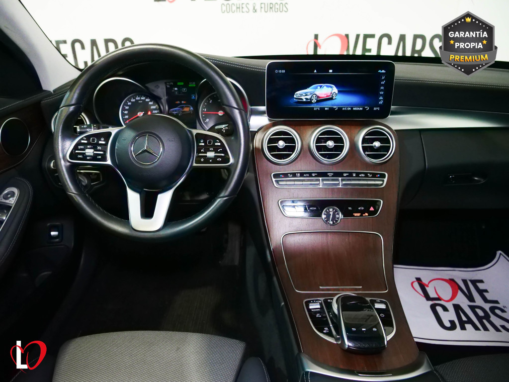 MERCEDES CLASE C FAMILIAR 300 de T 9G-TRONIC ESTATE 306 de segunda mano