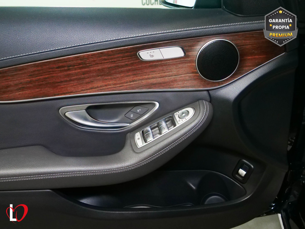 MERCEDES CLASE C FAMILIAR 300 de T 9G-TRONIC ESTATE 306 de segunda mano