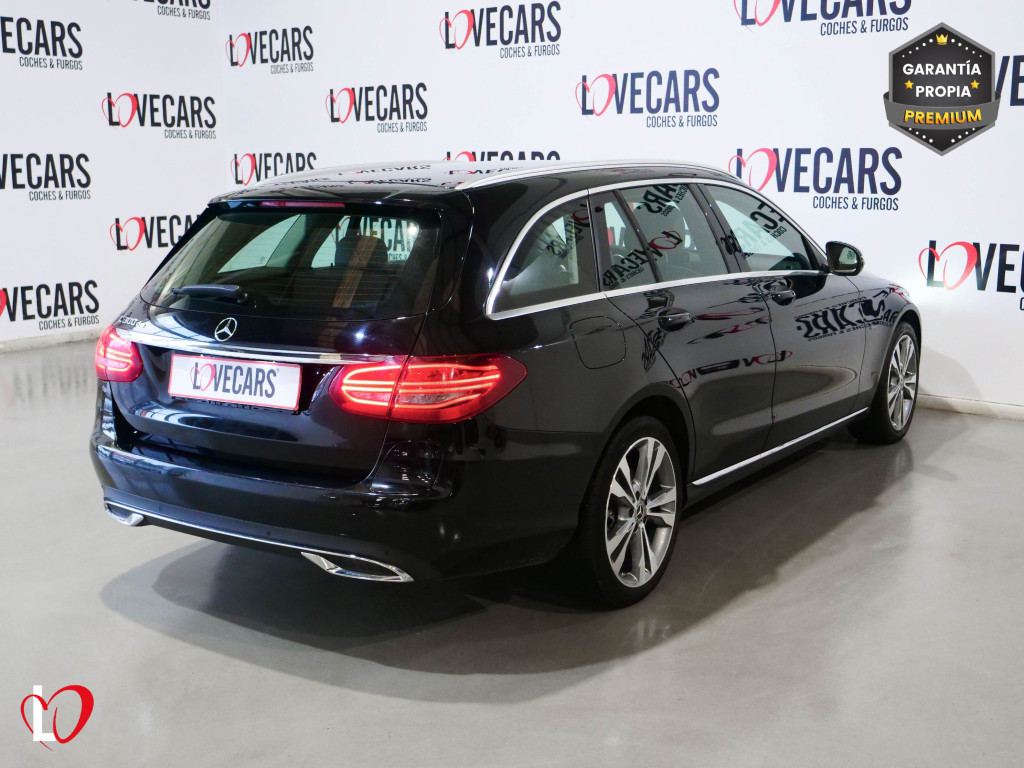 MERCEDES CLASE C FAMILIAR 300 de T 9G-TRONIC ESTATE 306 de segunda mano