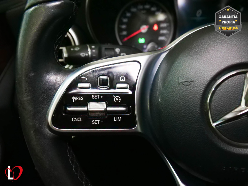 MERCEDES CLASE C FAMILIAR 300 de T 9G-TRONIC ESTATE 306 de segunda mano