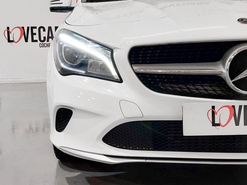 MERCEDES CLASE CLA CLA 200 CDI 136 de segunda mano