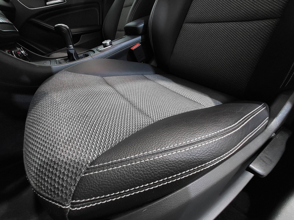 MERCEDES CLASE CLA CLA 200 CDI 136 de segunda mano