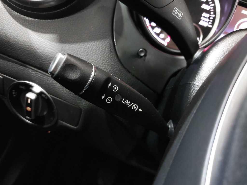 MERCEDES CLASE CLA CLA 200 CDI 136 de segunda mano