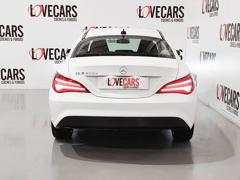 MERCEDES CLASE CLA CLA 200 CDI 136 de segunda mano