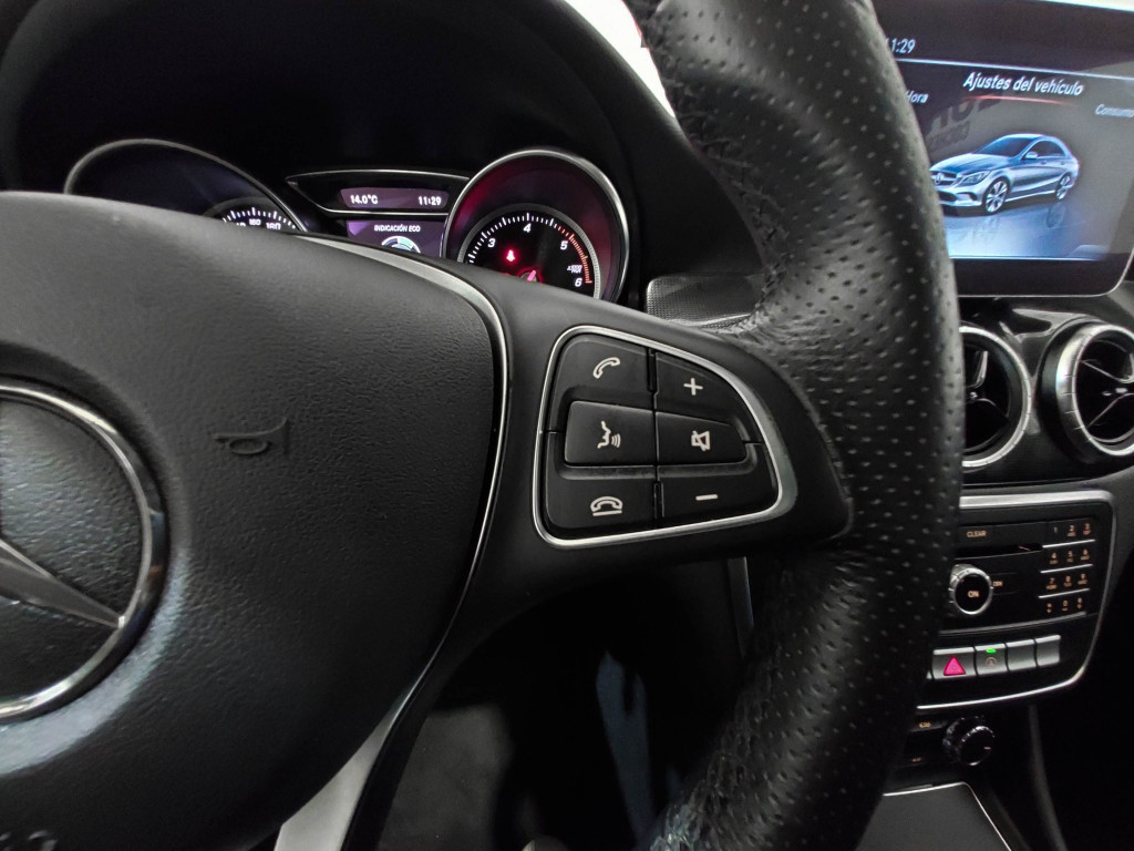 MERCEDES CLASE CLA CLA 200 CDI 136 de segunda mano