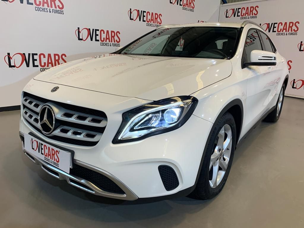 MERCEDES CLASE GLA 200 D  ADVANTAGE  136CV de segunda mano